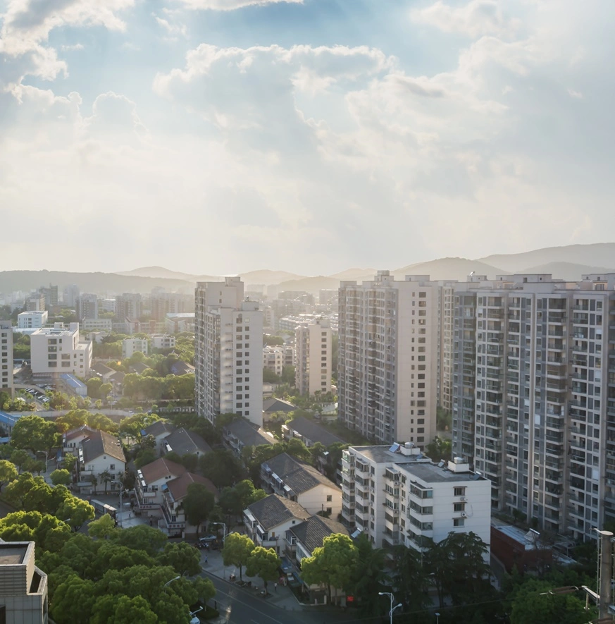 Vue d’ensemble d’une Smart City à Maurice avec appartements modernes